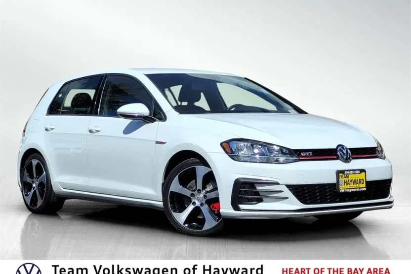 2018 Volkswagen Golf GTI S photo 1