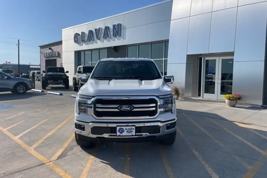 2025 Ford F-150 Lariat photo 1