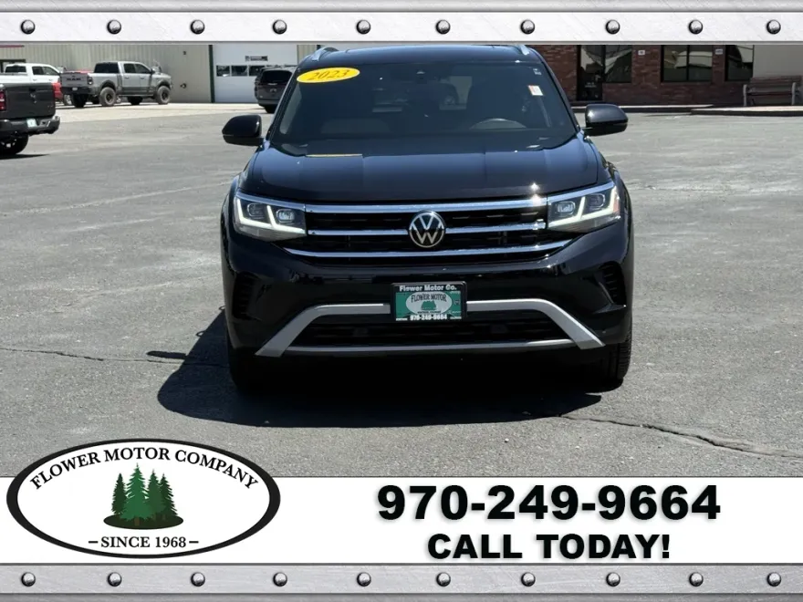 2023 Volkswagen Atlas Cross Sport V6 SEL photo 1