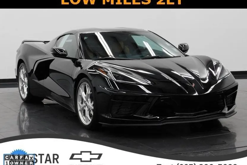 2022 Chevrolet Corvette Stingray 2LT photo 1