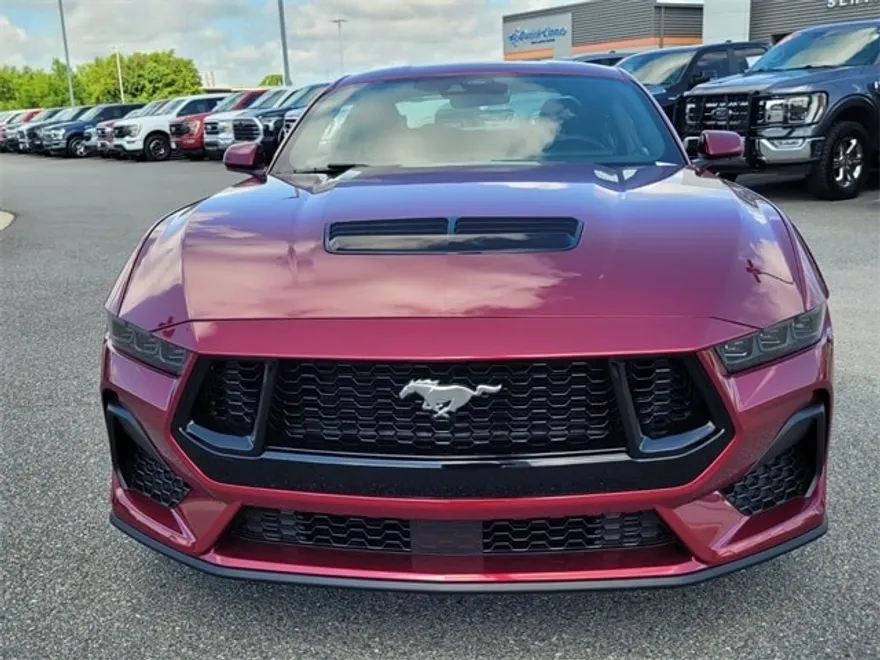 2025 Ford Mustang GT photo 2
