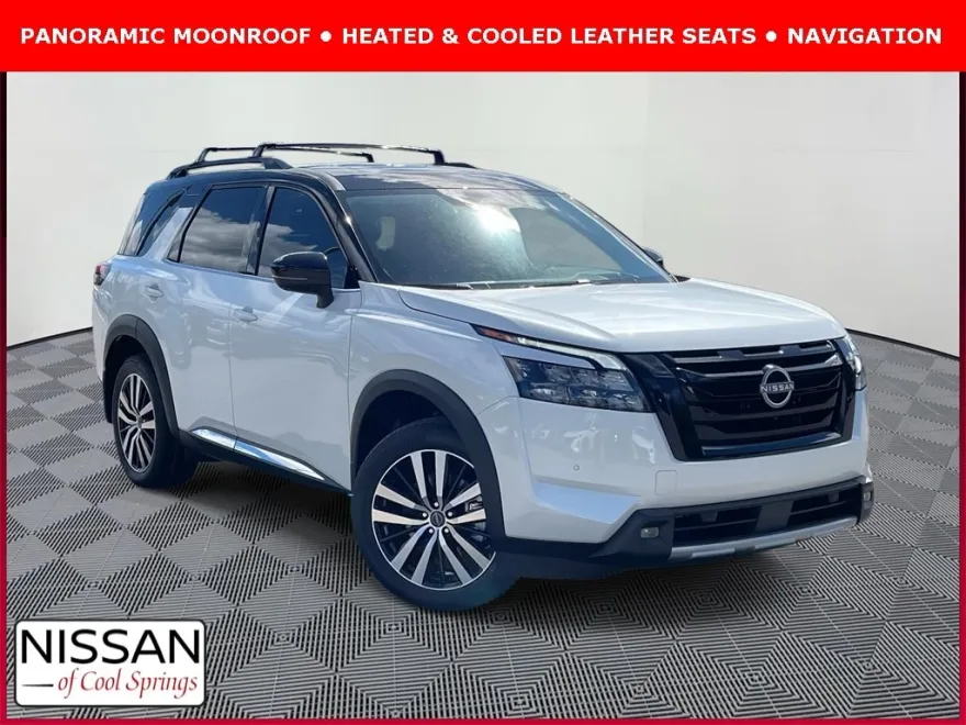 2025 Nissan Pathfinder Platinum photo 1