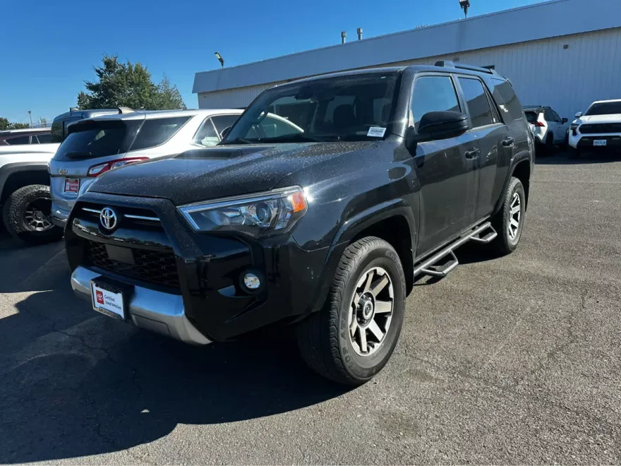 2022 Toyota 4Runner TRD photo 1