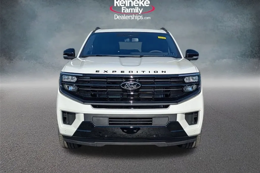 2025 Ford Expedition Platinum MAX photo 1