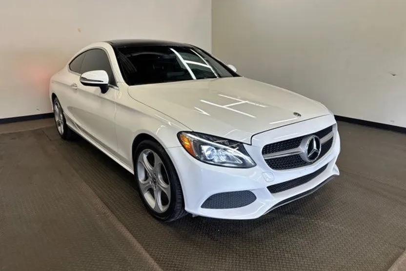 2017 Mercedes Benz C 300 photo 1