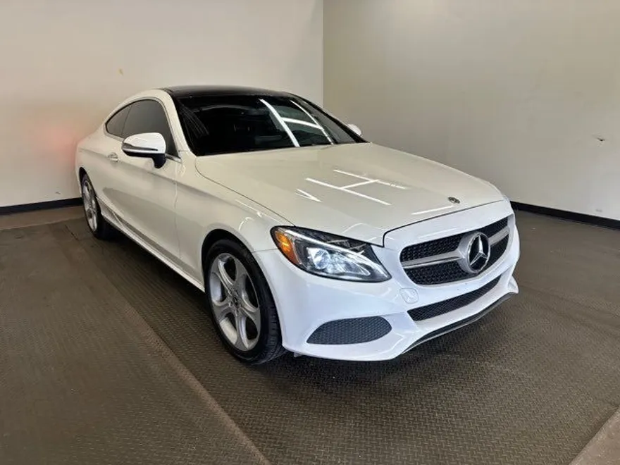 2017 Mercedes Benz C 300 photo 1