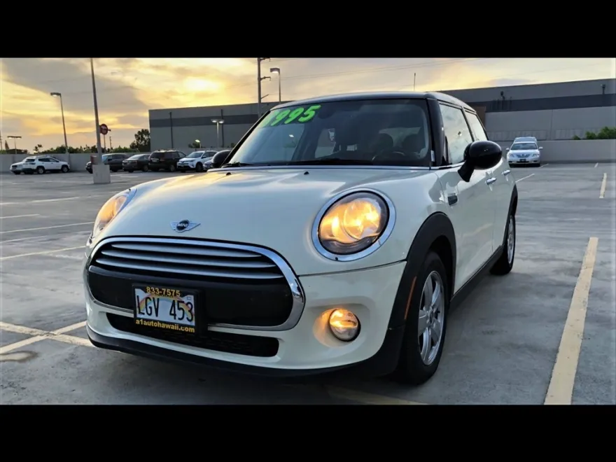 2015 Mini Cooper 4 Door Hardtop photo 1
