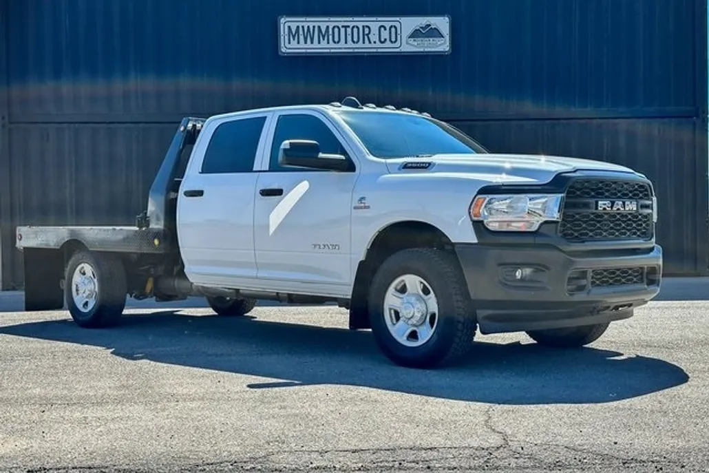 2022 Ram 3500 Tradesman photo 1