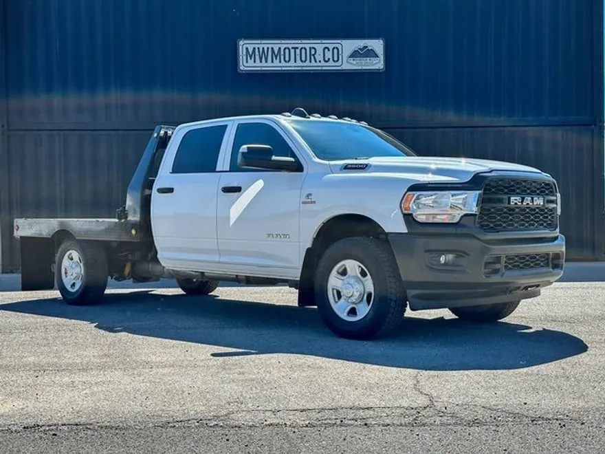 2022 Ram 3500 Tradesman photo 1