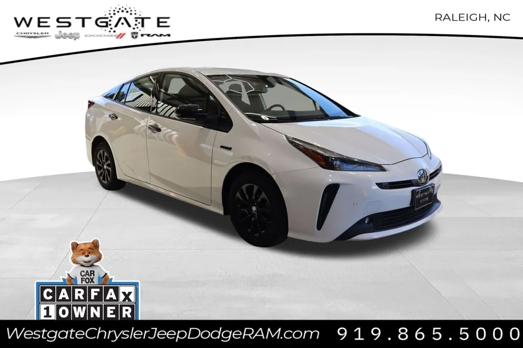 2022 Toyota Prius photo 1