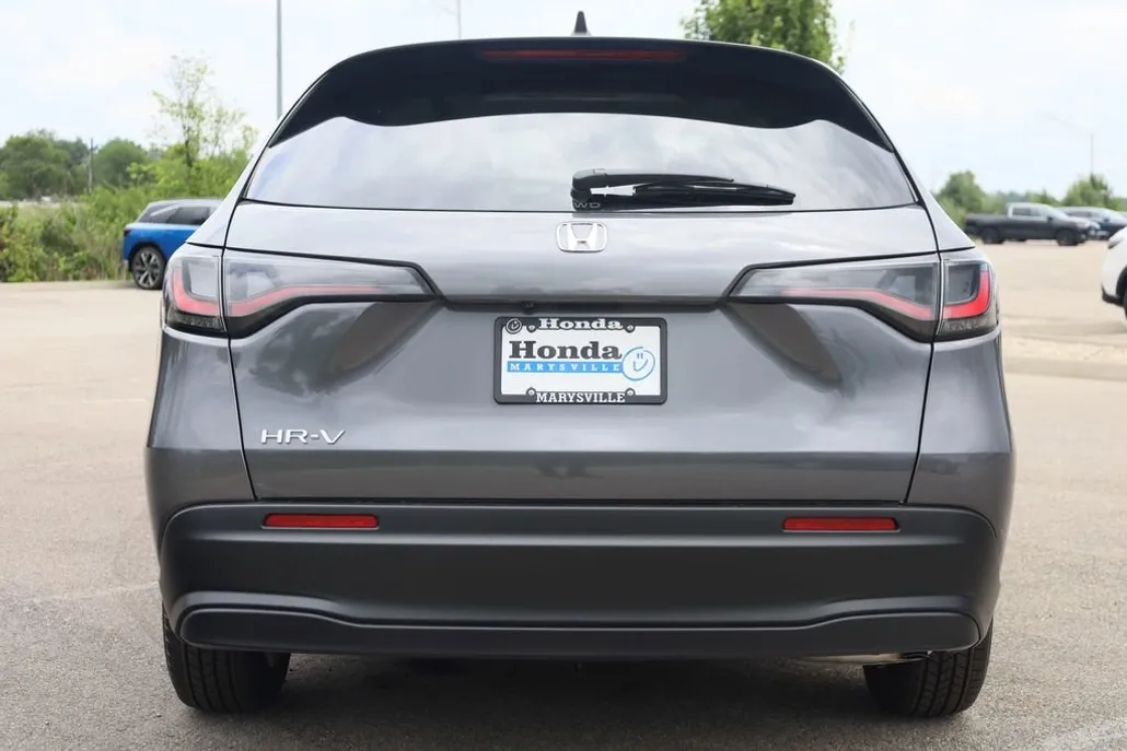 2026 Honda HR-V LX photo 1