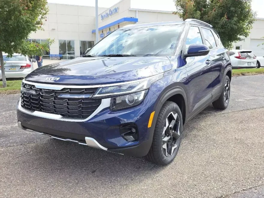 2025 Kia Seltos EX photo 1