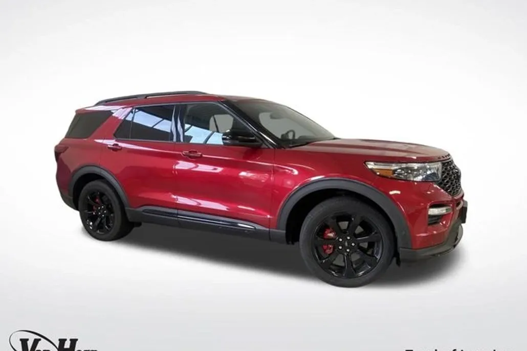2021 Ford Explorer ST photo 1