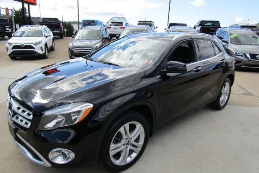 2019 Mercedes Benz GLA 250 4MATIC photo 1