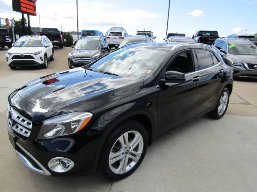 2019 Mercedes Benz GLA 250 4MATIC photo 1
