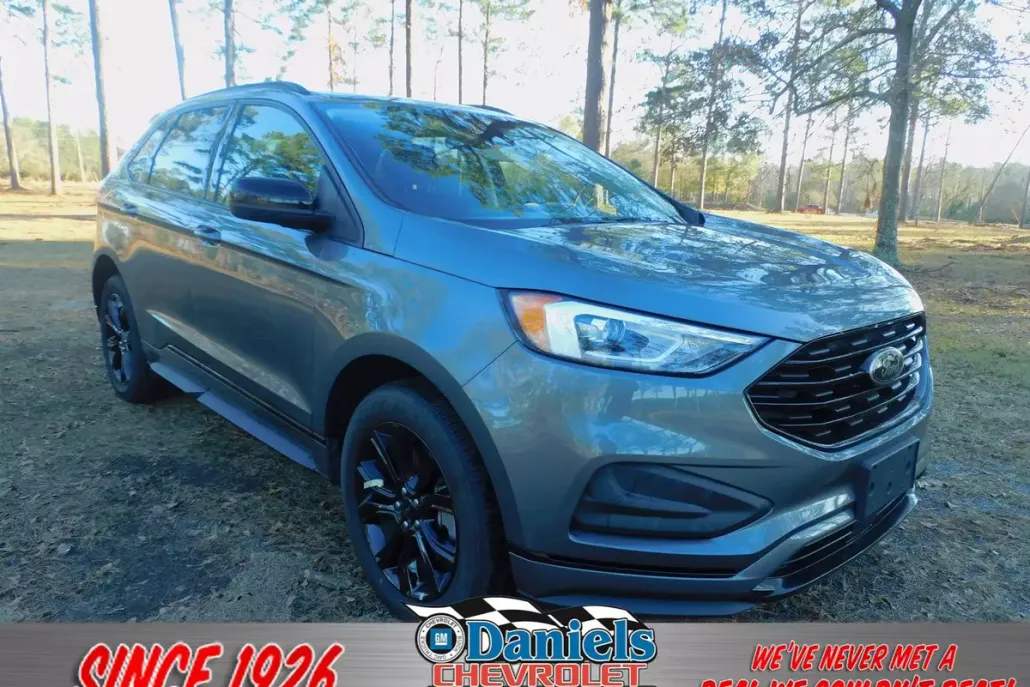 2022 Ford Edge SE photo 1