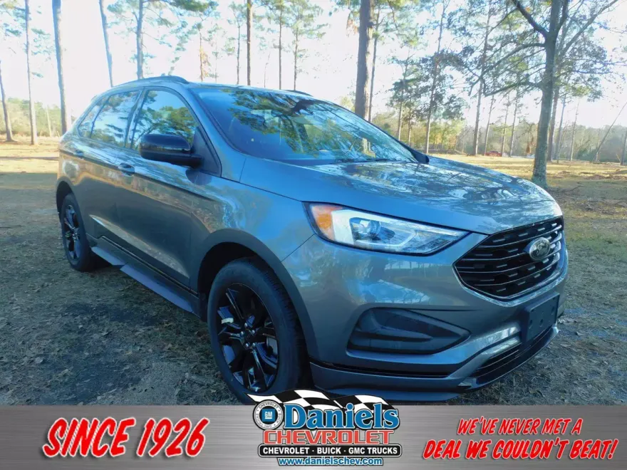 2022 Ford Edge SE photo 1