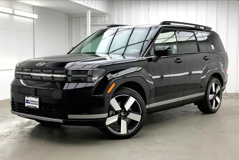 2025 Hyundai Santa Fe photo 1