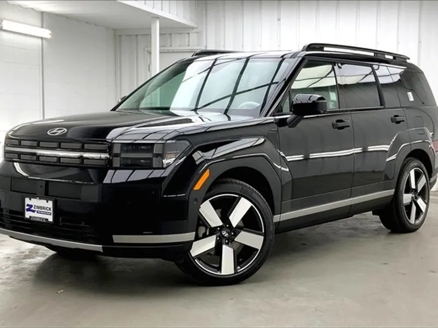2025 Hyundai Santa Fe photo 1