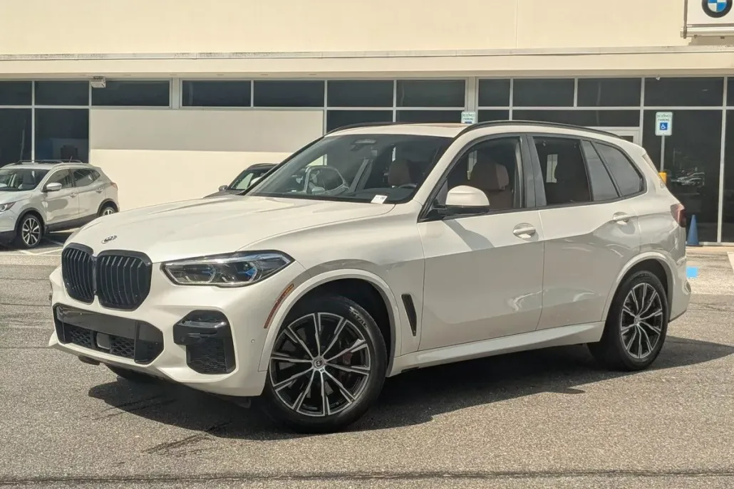 2023 Bmw X5 M50i photo 1