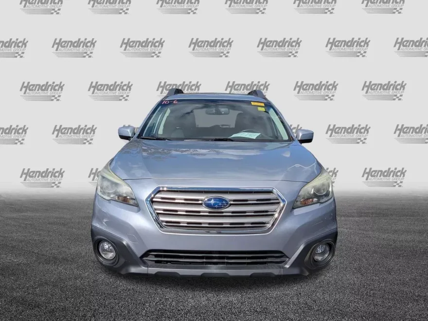 2015 Subaru Outback 2.5i Premium photo 1