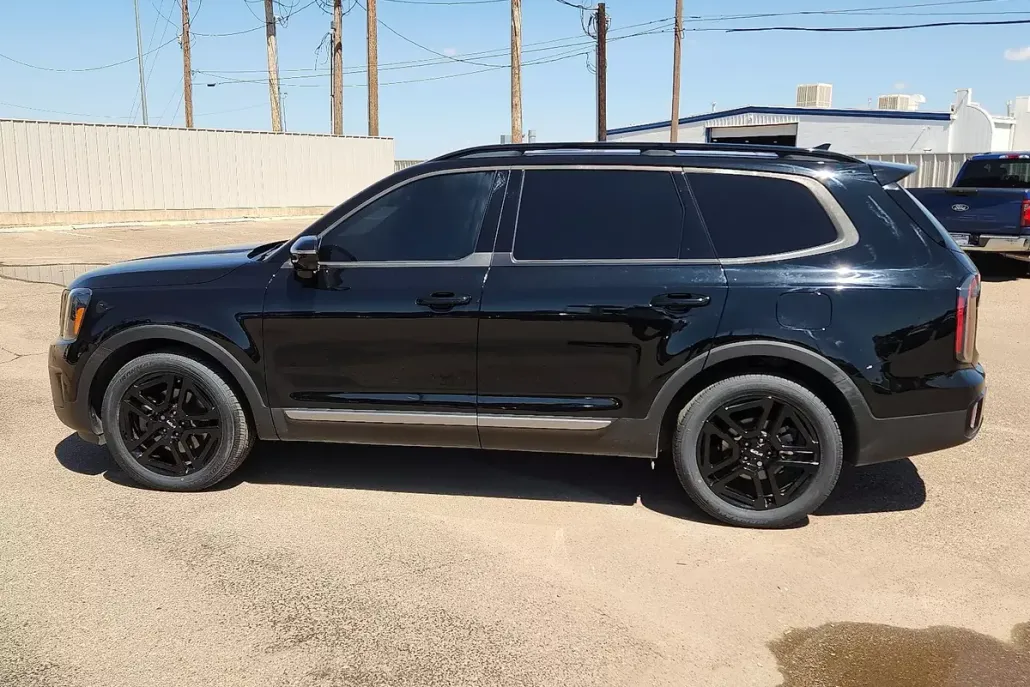 2023 Kia Telluride X-Line photo 1
