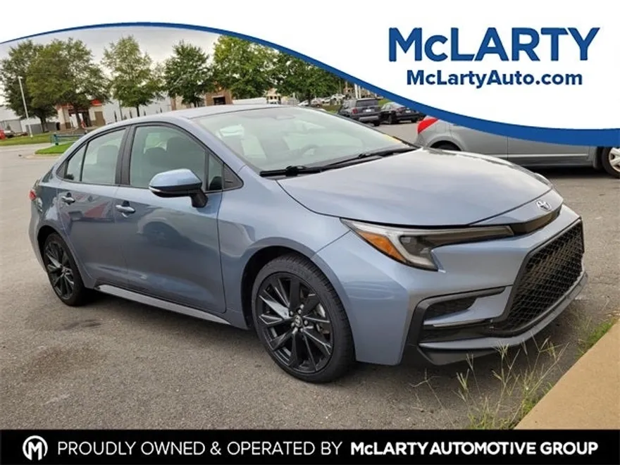 2024 Toyota Corolla SE photo 1