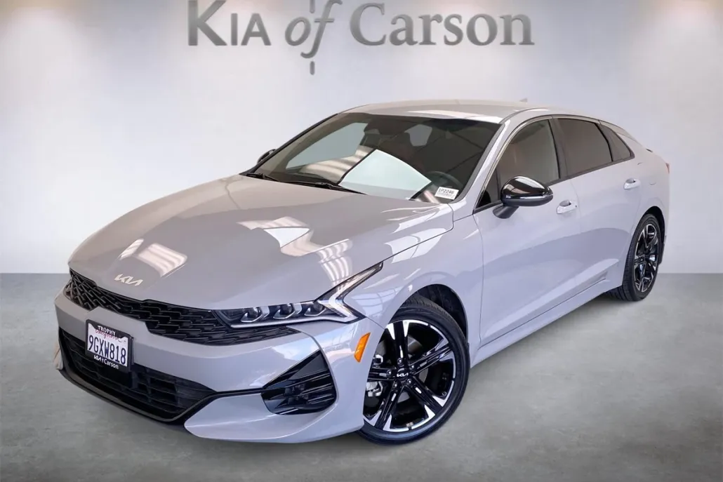 2024 Kia K5 GT-Line photo 1