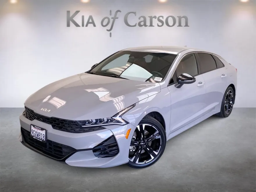 2024 Kia K5 GT-Line photo 1