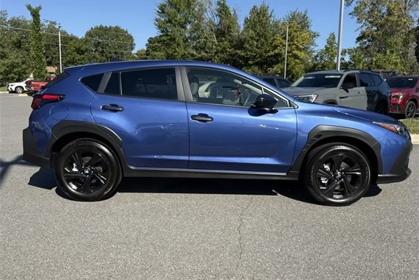 2025 Subaru Crosstrek Base photo 1