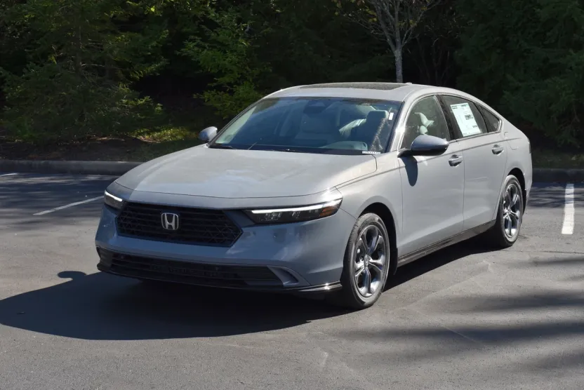 2025 Honda Accord Hybrid EX-L photo 1