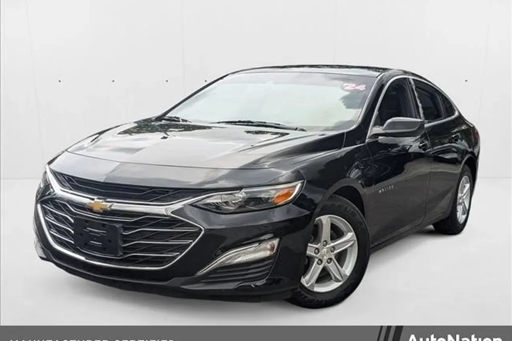 2024 Chevrolet Malibu LS photo 1