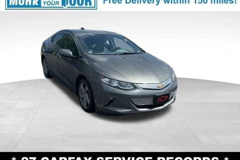2017 Chevrolet Volt LT photo 1