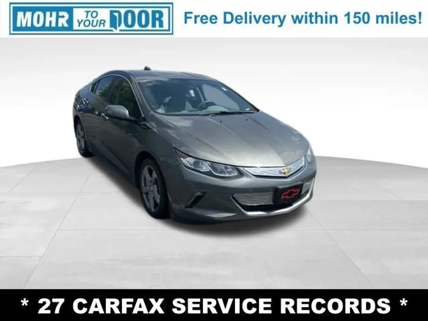 2017 Chevrolet Volt LT photo 1