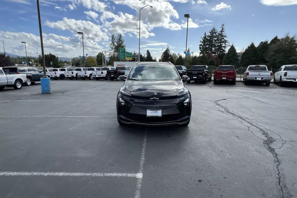 2022 Chevrolet Bolt EUV photo 1