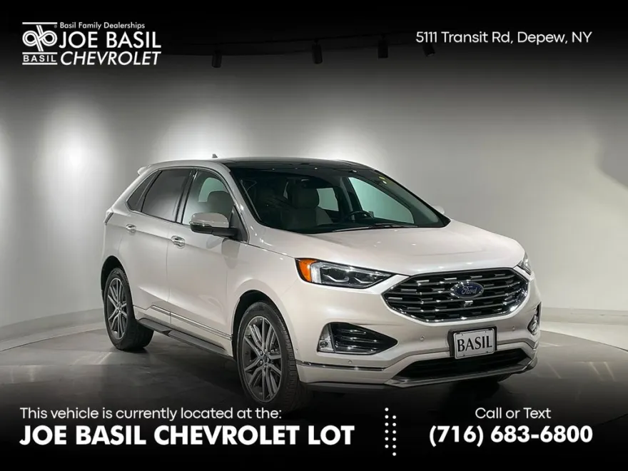 2019 Ford Edge Titanium photo 1