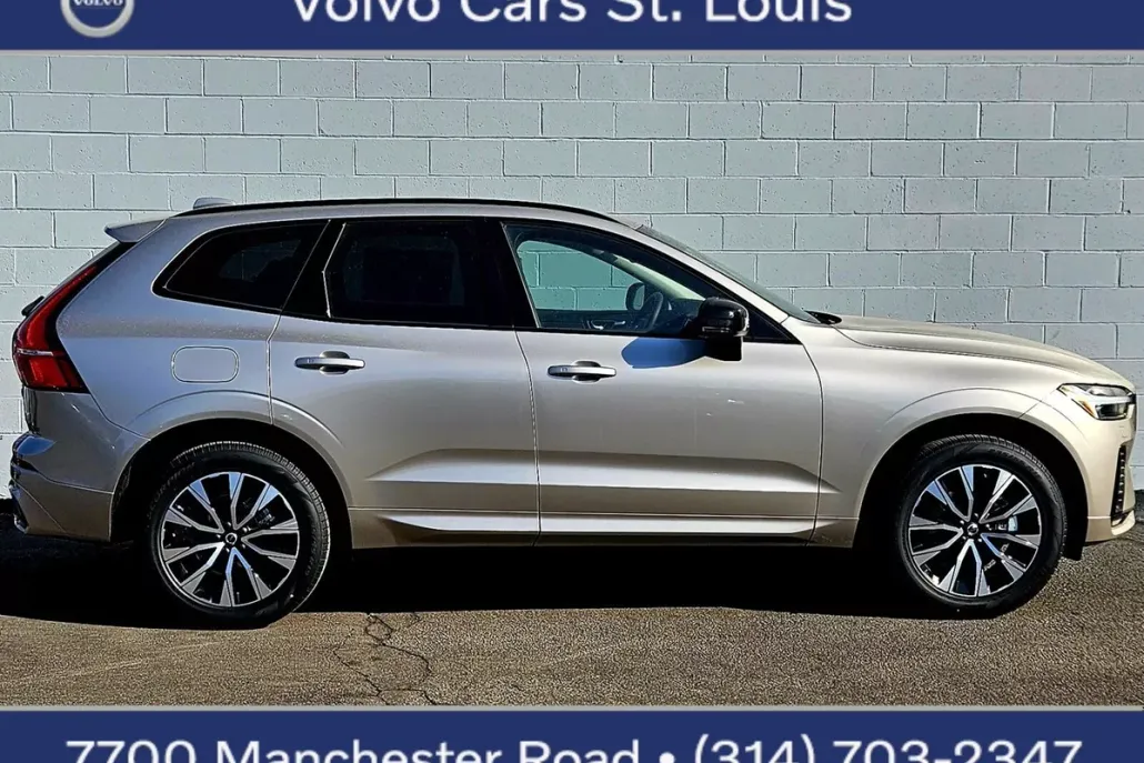 2025 Volvo XC60 B5 Core photo 1