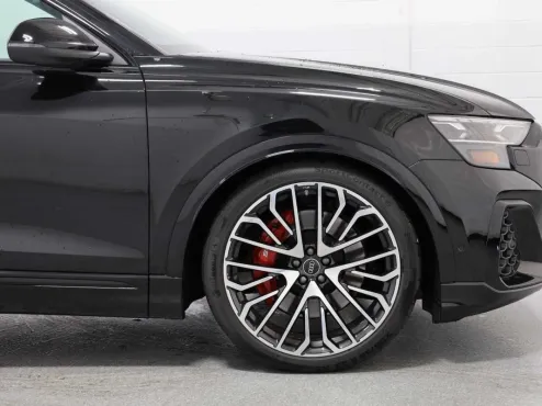 2024 Audi SQ8 Prestige photo 4