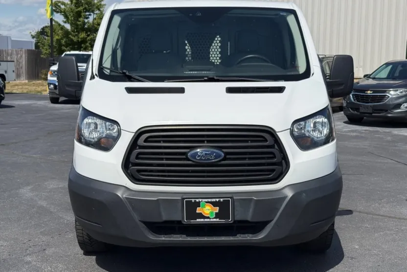 2019 Ford Transit photo 1