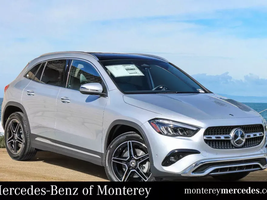 2026 Mercedes Benz GLA 250 4MATIC photo 1
