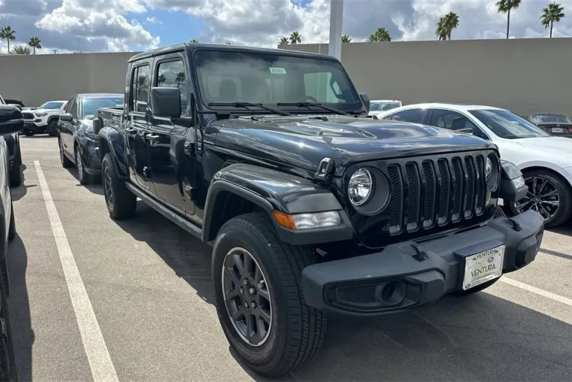 2022 Jeep Gladiator Overland photo 1
