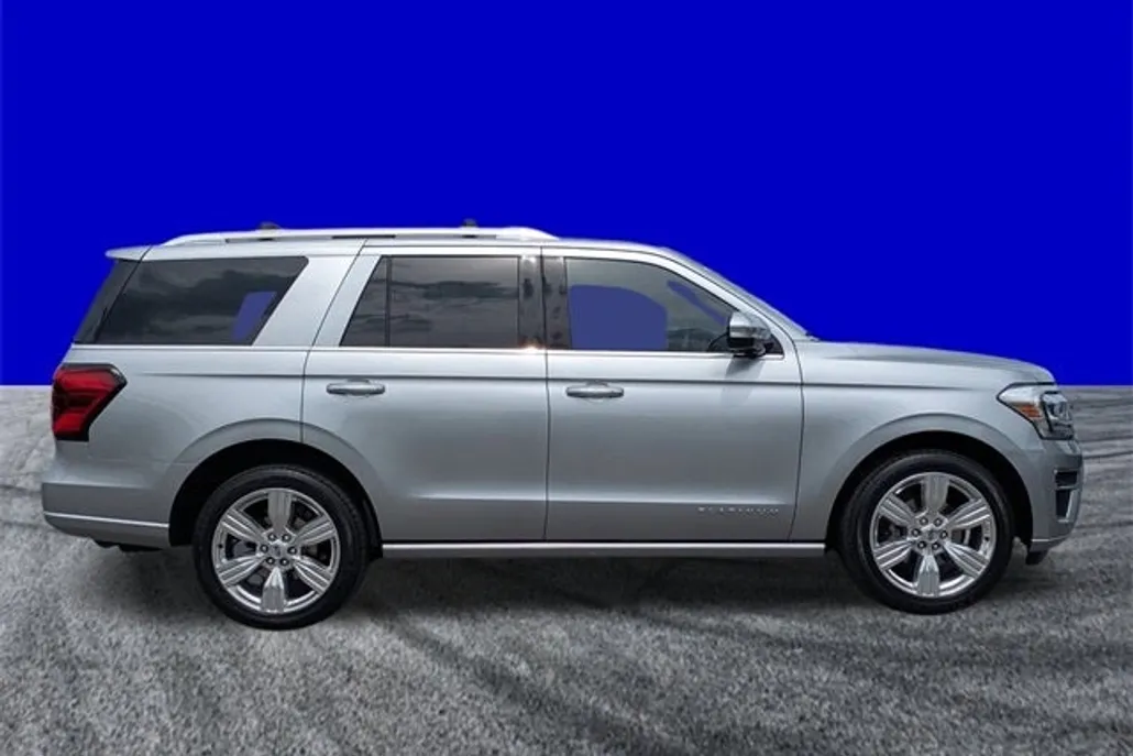 2023 Ford Expedition Platinum photo 1