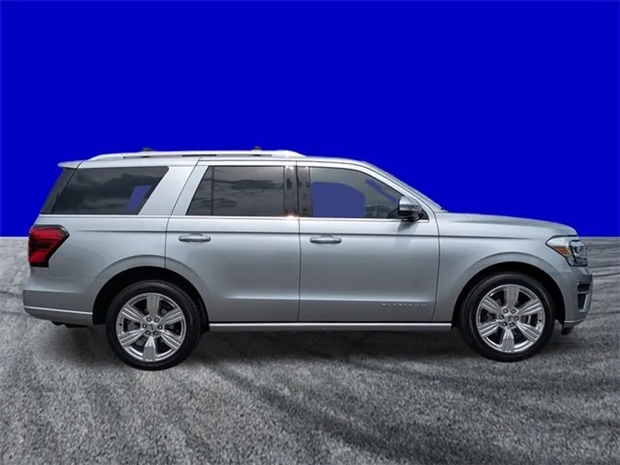 2023 Ford Expedition Platinum photo 1