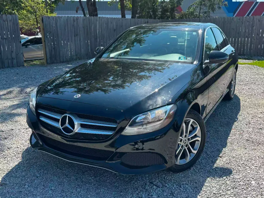 2018 Mercedes Benz C 300 photo 1