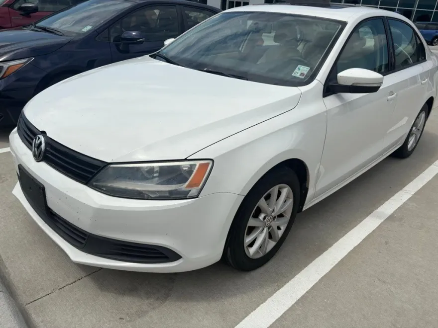 2011 Volkswagen Jetta 2.5L SE photo 1