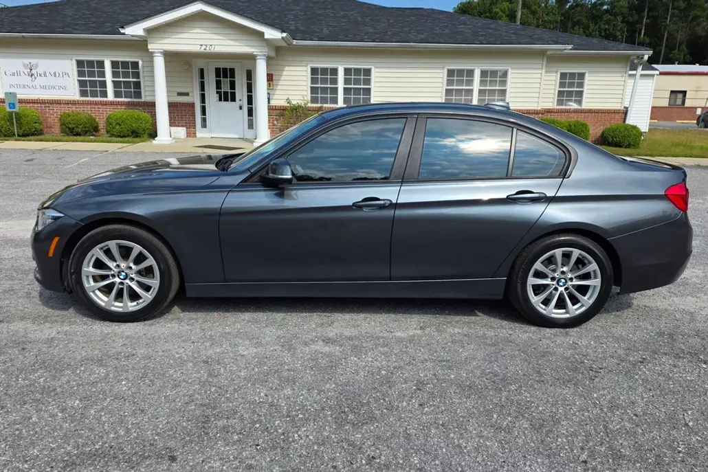 2018 Bmw 320i Sedan photo 1