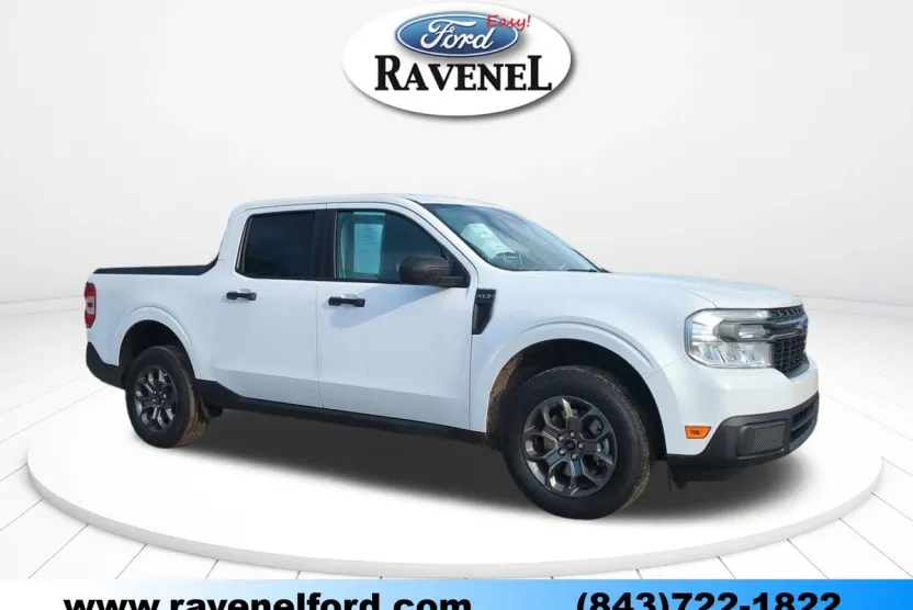 2023 Ford Maverick XLT photo 1