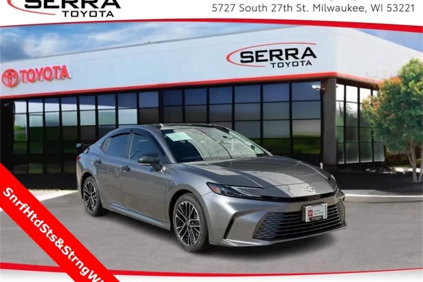 2025 Toyota Camry XLE photo 1