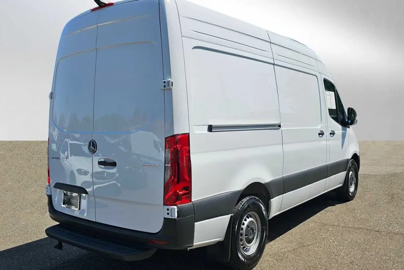 2025 Mercedes Benz Sprinter 2500 Standard Roof photo 1