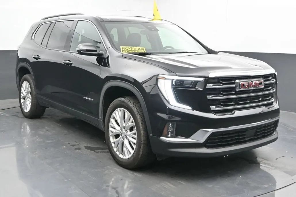 2024 Gmc Acadia Elevation photo 1